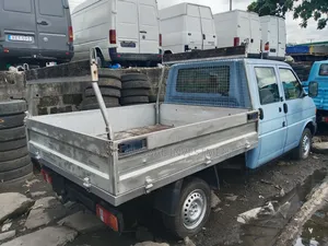 Volkswagen Transporter 2003 Blue