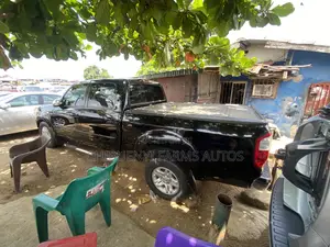 Toyota Tundra 2005 Black