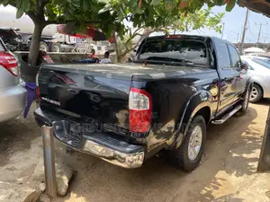 Toyota Tundra 2005 Black