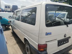 Volkswagen Transporter 2005 White
