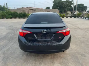 Toyota Corolla S 4dr Sedan (1.8L 4cyl CVT) 2015 Black