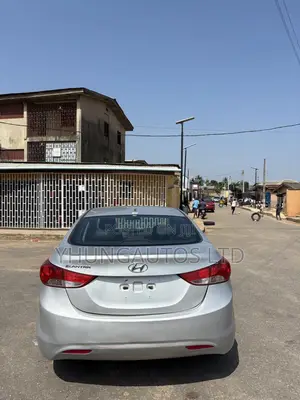 Hyundai Elantra Limited 2012 Silver