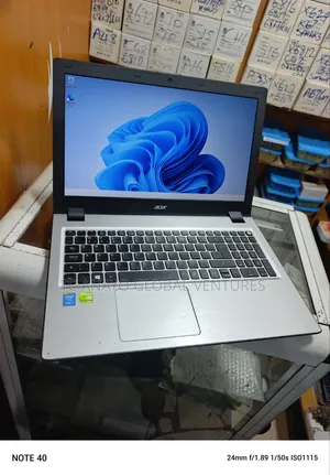 Laptop Acer Aspire V3-574G 8GB Intel Core i7 HDD 1T
