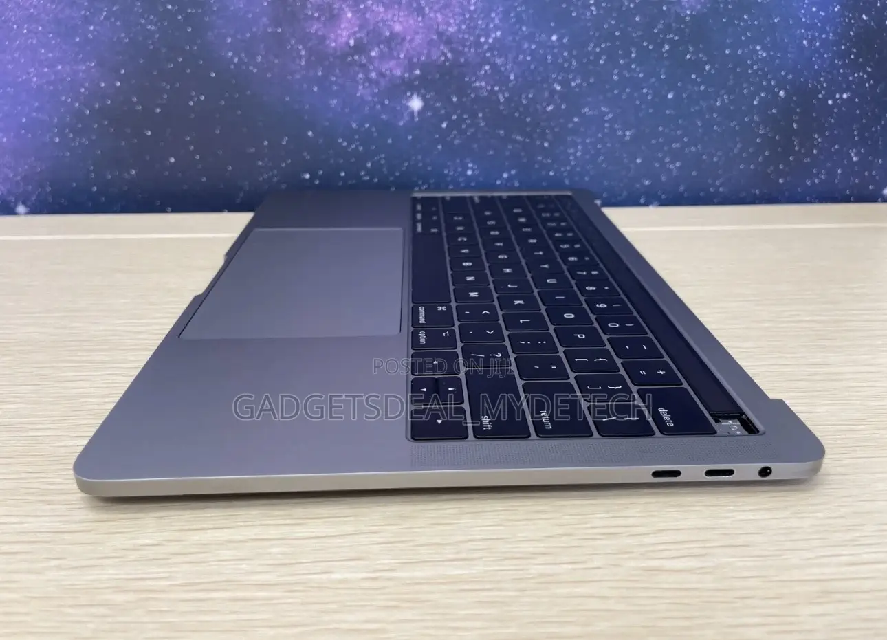 Macbook Pro 2017 Keyboard Palm Rest With Touch Bar