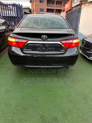 Toyota Camry SE 4dr Sedan (2.5L 4cyl 6A) 2017 Black