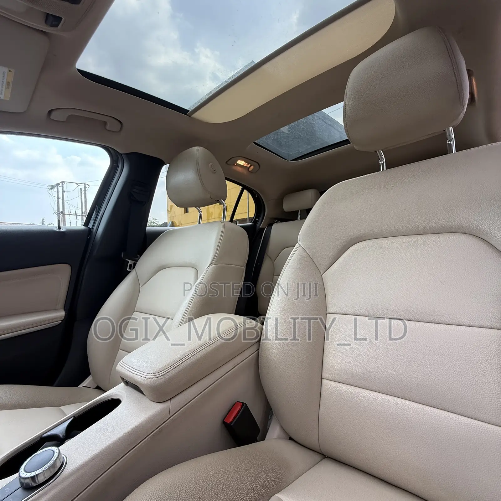 Mercedes-Benz GLA 250 2016 Black