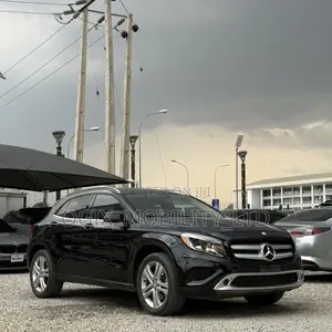 Mercedes-Benz GLA 250 2016 Black