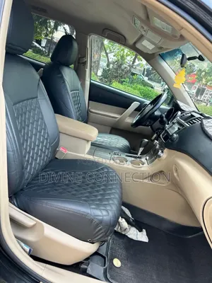 Toyota Highlander Limited 3.5l 4WD 2013 Black