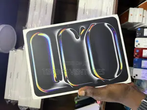New Apple iPad Pro 13 (2025) 256 GB
