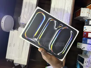 New Apple iPad Pro 13 (2025) 256 GB