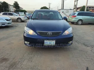 Toyota Camry SE 4dr Sedan (2.4L 4cyl 5A) 2005 Blue