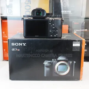 Usa Used Sony A7r Mark Ii Body Only