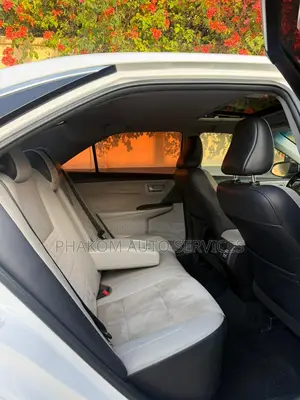 Toyota Camry XSE V6 4dr Sedan (3.5L 6cyl 6A) 2016 White