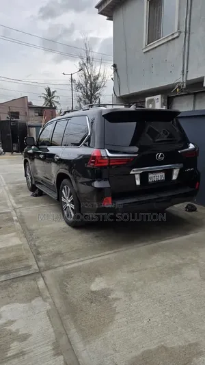 Lexus LX 570 (5 seats) AWD 2017 Black
