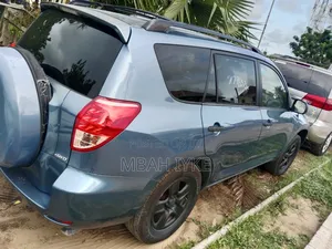 Toyota RAV4 2.4 2008 Blue