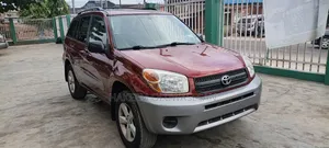 Toyota RAV4 2.0 2005