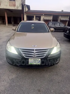 Hyundai Genesis 4.6L 2009 Gold
