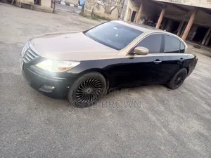 Hyundai Genesis 4.6L 2009 Gold