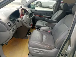 Toyota Sienna XLE Limited AWD 2005 Silver