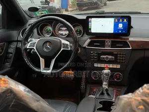 Mercedes-Benz C300 2014 Silver
