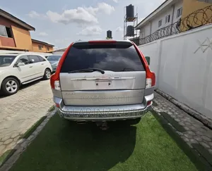 Volvo XC90 3.2 Premium Plus AWD (3.2L 6cyl 6A) 2014 Silver