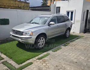 Volvo XC90 3.2 Premium Plus AWD (3.2L 6cyl 6A) 2014 Silver