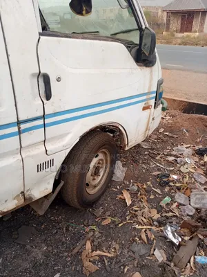 Mazda Bongo 2002 White