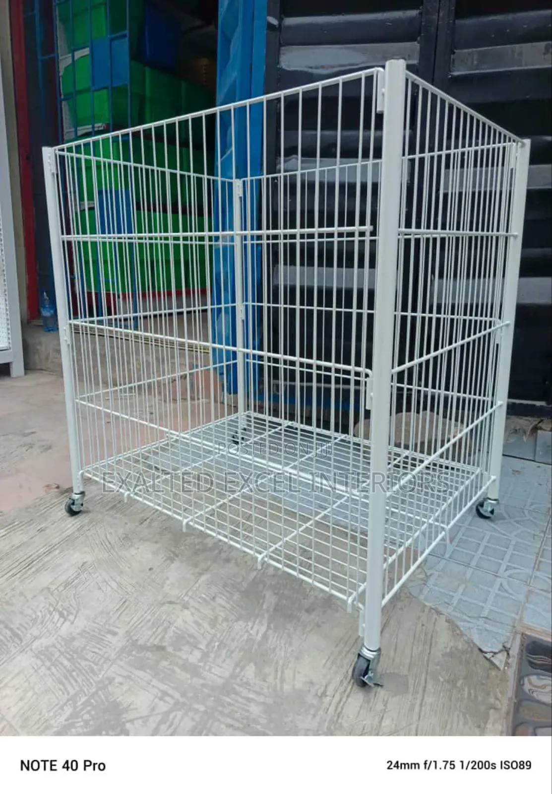 High Quality Heavy-Duty Wire Storage Bin With Wheels
