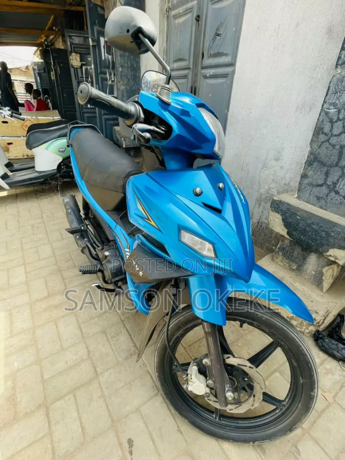 TVS Neo NX 2025 Red