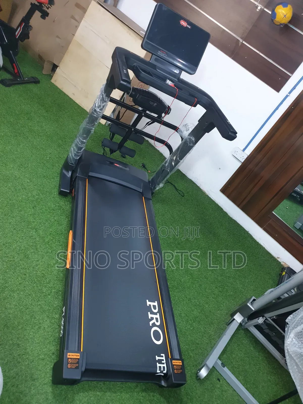 Heavy Duty 4hp Pro Tech Treadmill