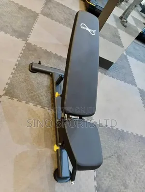 Commercial Adjustable Weight Bench
