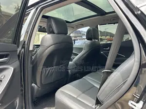Hyundai Santa Fe GLS 4dr SUV AWD (3.3L 6cyl 6A) 2015 Black