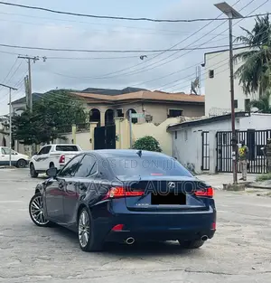 Lexus IS 2015 Blue