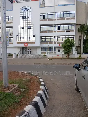 40 Square Meters Office Space for Rent