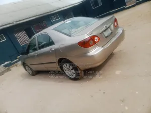 Toyota Corolla LE 2007 Gold