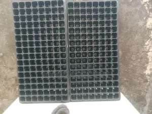 200 and 128 Cells Nursery Trays