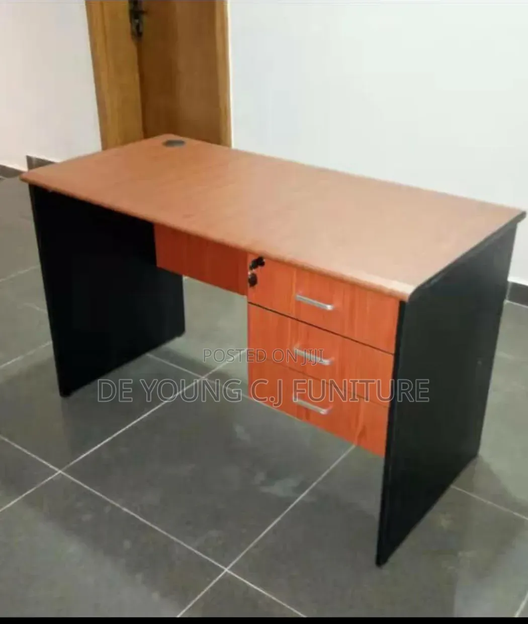 001 Office Table