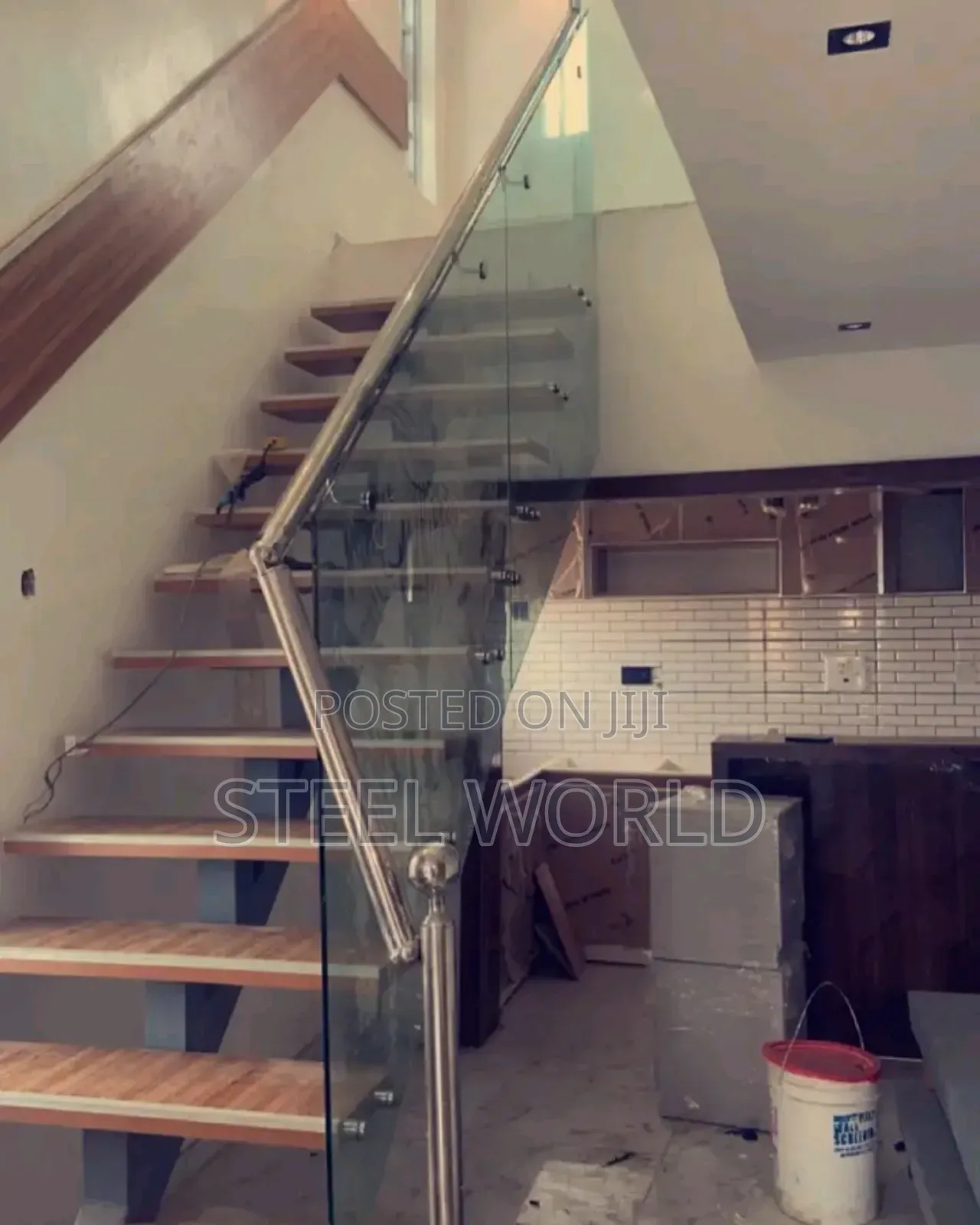 Stainless Riser Glass