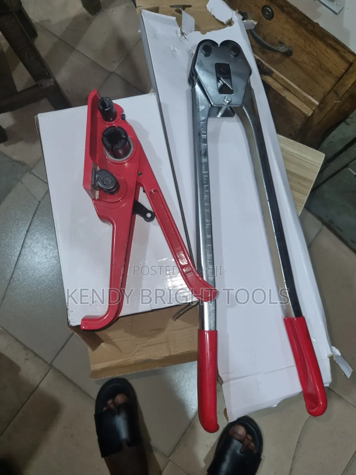 Binding Machine or Strapping Machine