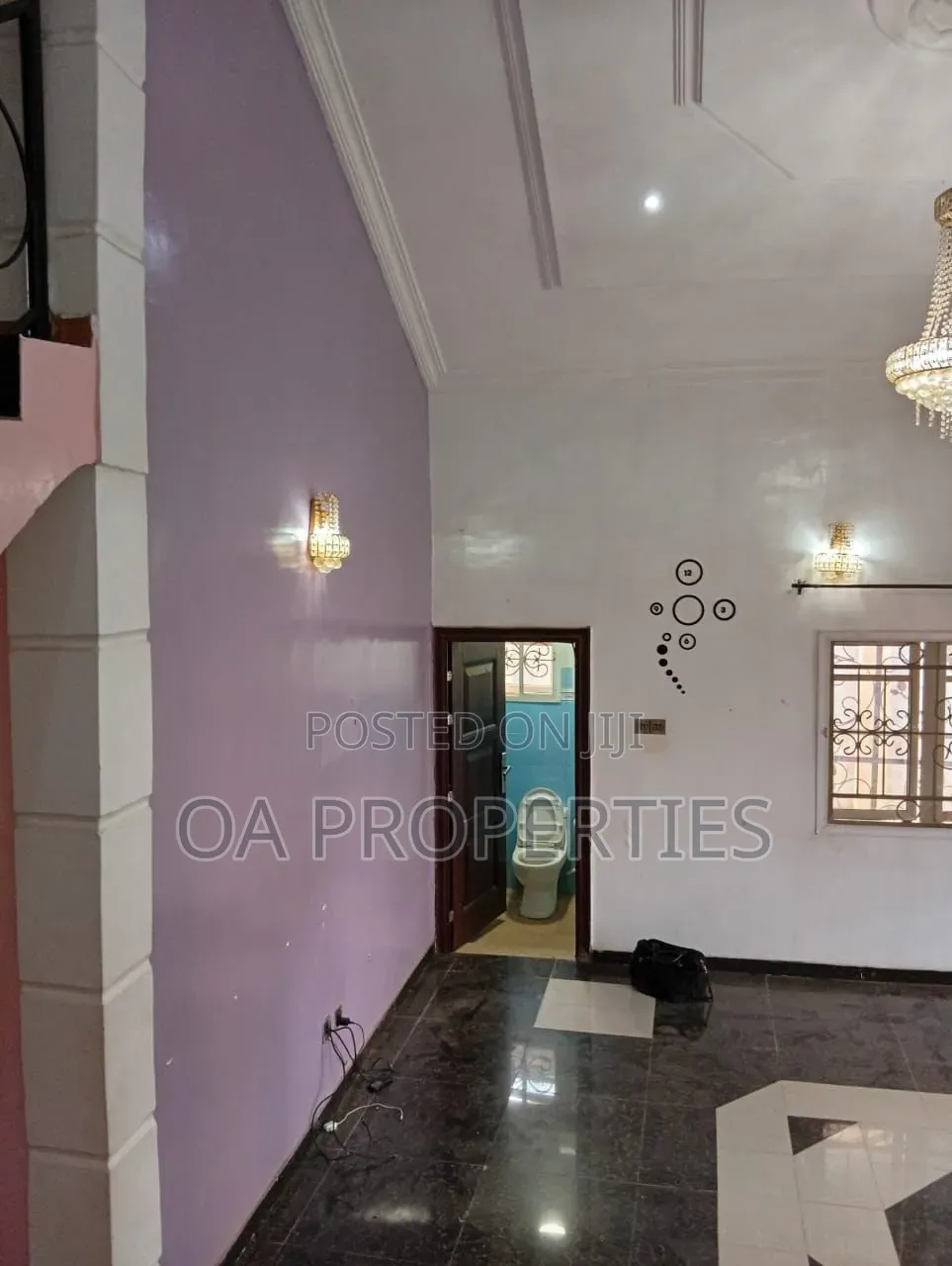 5bdrm Duplex in Sharp Corner, for rent