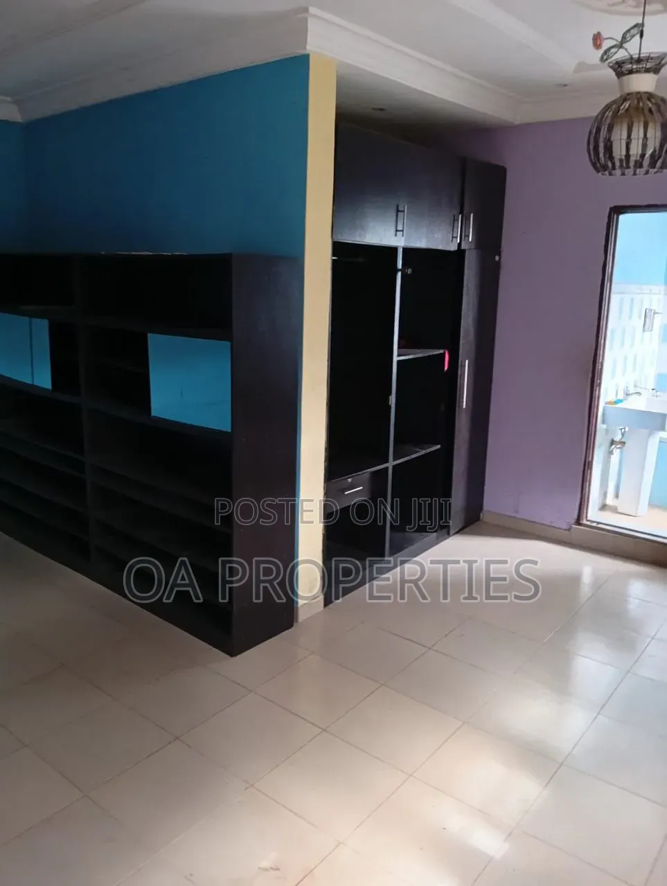 5bdrm Duplex in Sharp Corner, for rent