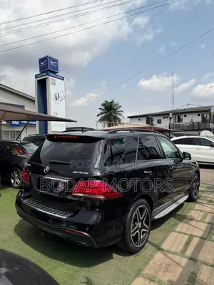 Mercedes-Benz GLE-Class 2016 Black