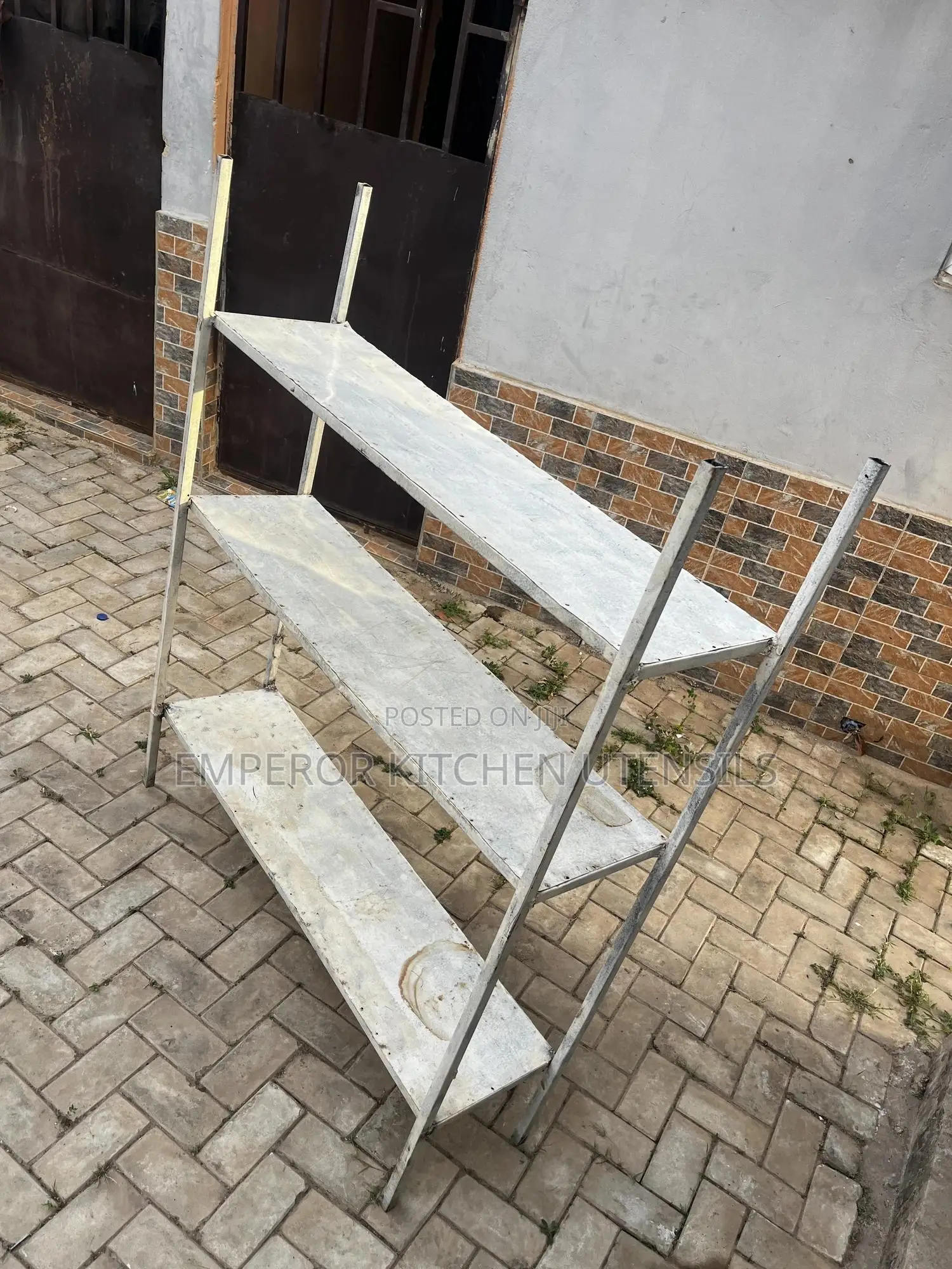 Quality Storage Shelves – Strong Stylish