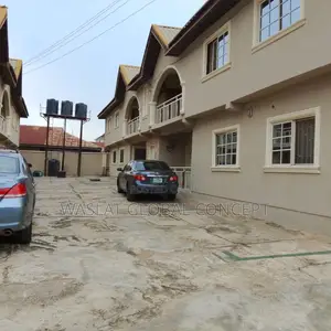 3bdrm Block of Flats in Ogoluwa, Osogbo for rent