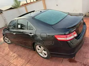 Toyota Camry SE 4dr Sedan (2.5L 4cyl 6A) 2011 Black