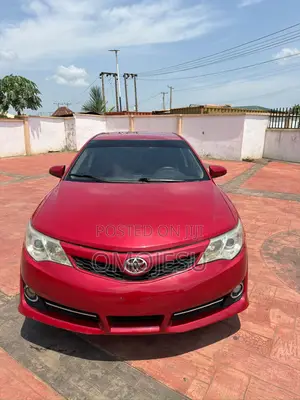 Toyota Camry SE 4dr Sedan (2.5L 4cyl 6A) 2012 Red