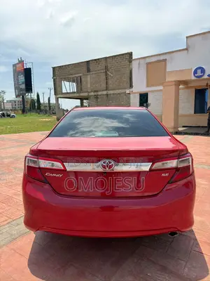 Toyota Camry SE 4dr Sedan (2.5L 4cyl 6A) 2012 Red