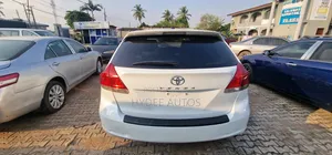 Toyota Venza 2010 White