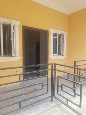 Furnished 3bdrm Apartment in Dominion School, Awoyaya for rent
