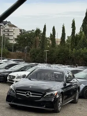 Mercedes-Benz C300 2016 Gray